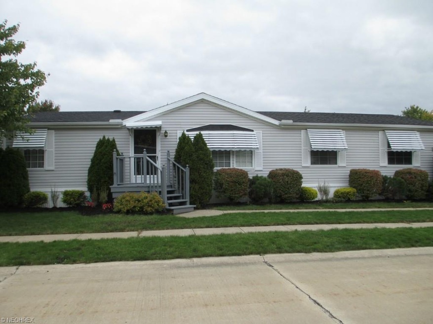 8 Schuberts Aly, Olmsted Township, OH 44138 - photo 1