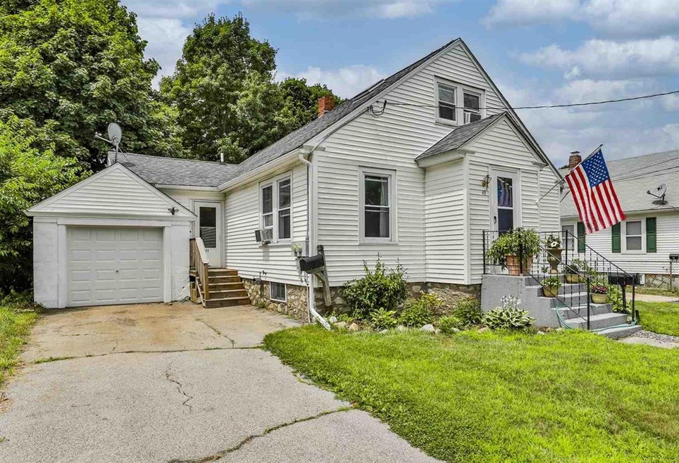 48 Taylor St unit 2, Manchester, NH 03103 - photo 1