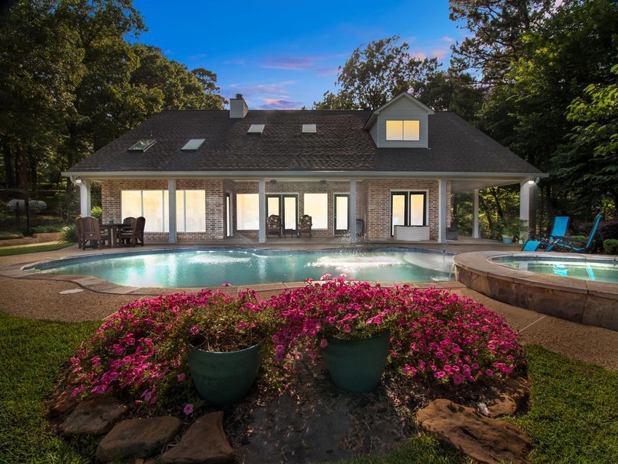 570 Shoreline Dr, Nacogdoches, TX 75964 - photo 1