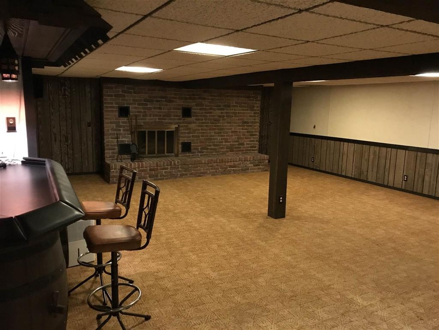 905 N Us Highway 33, Decatur, IN 46733 - photo 1