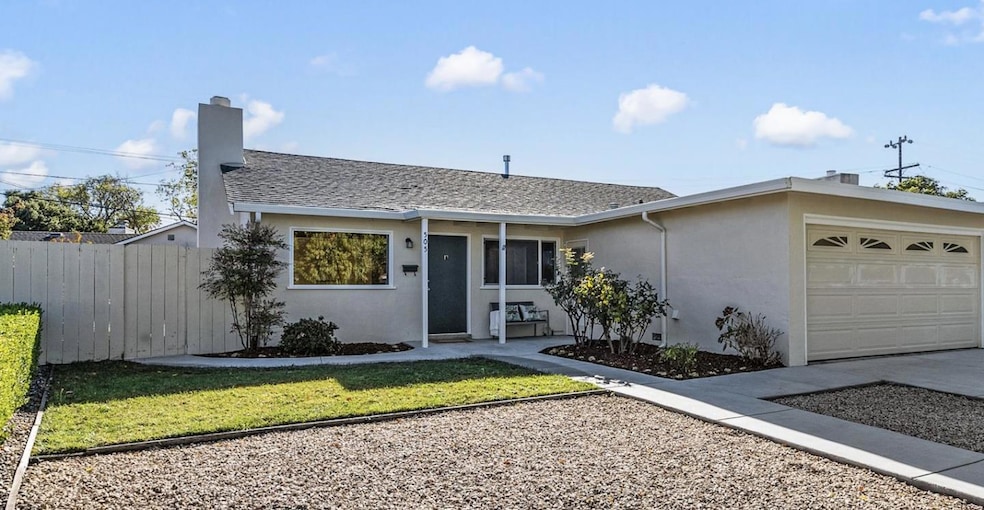 Sold $1,540,000 • Co-Listing Agent