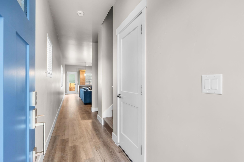 63266 NW Ski Ln, Bend, OR 97703 - photo 1