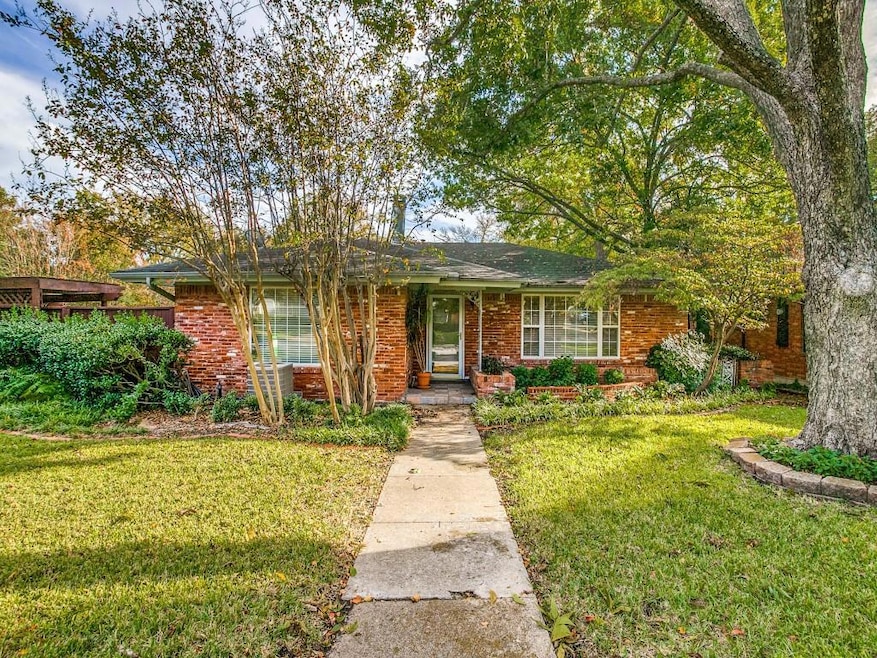 6760 Patrick Dr, Dallas, TX 75214 - photo 1