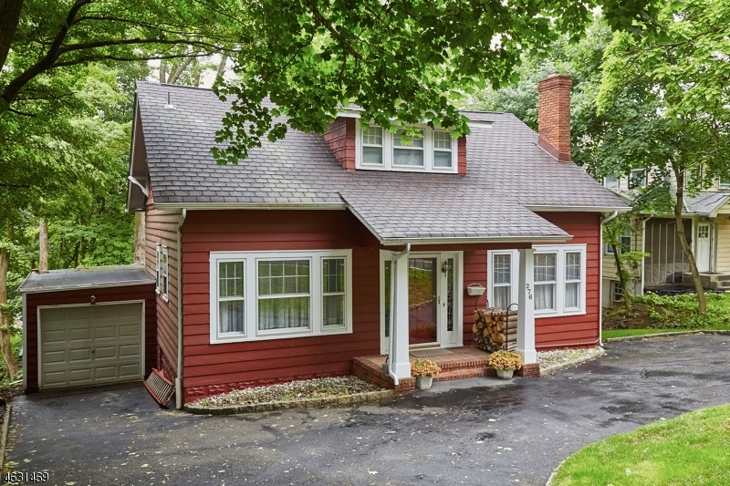 276 E Cedar St, Livingston, NJ 07039 - photo 1