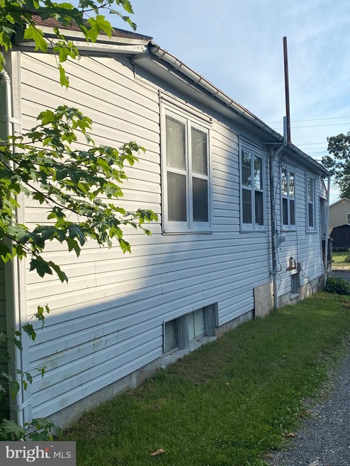 3325 Arlington St, Reading, PA 19605 - photo 1