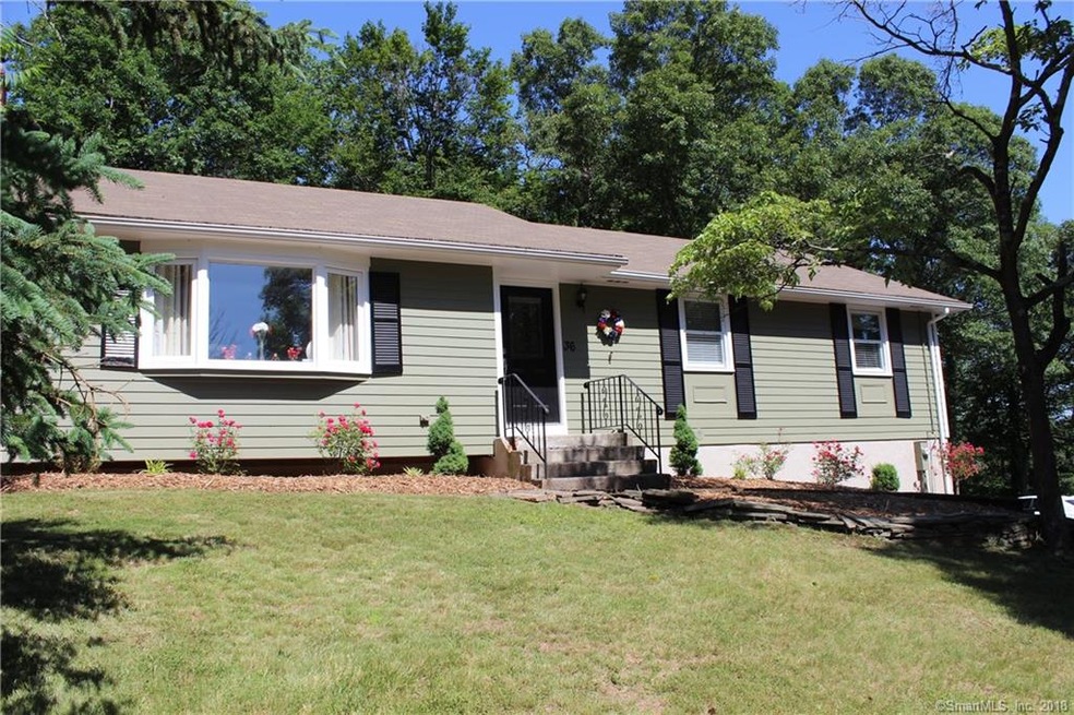 Beautiful Ranch in Oakdale Woods