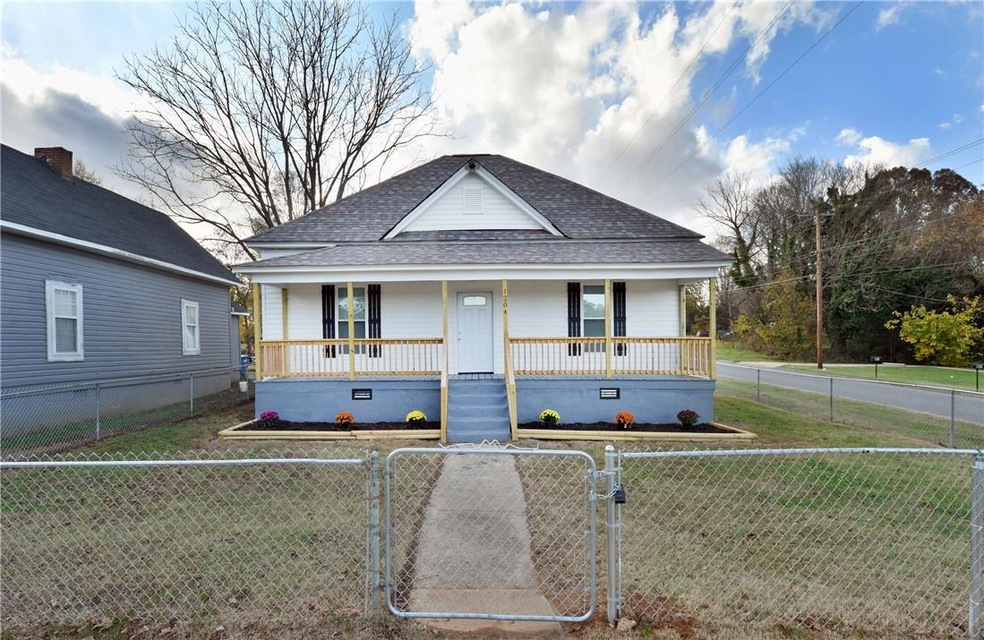 1204 4th St, Statesville, NC 28677 - photo 1