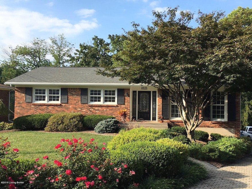 8523 Burlingame Rd, Louisville, KY 40219 - photo 1