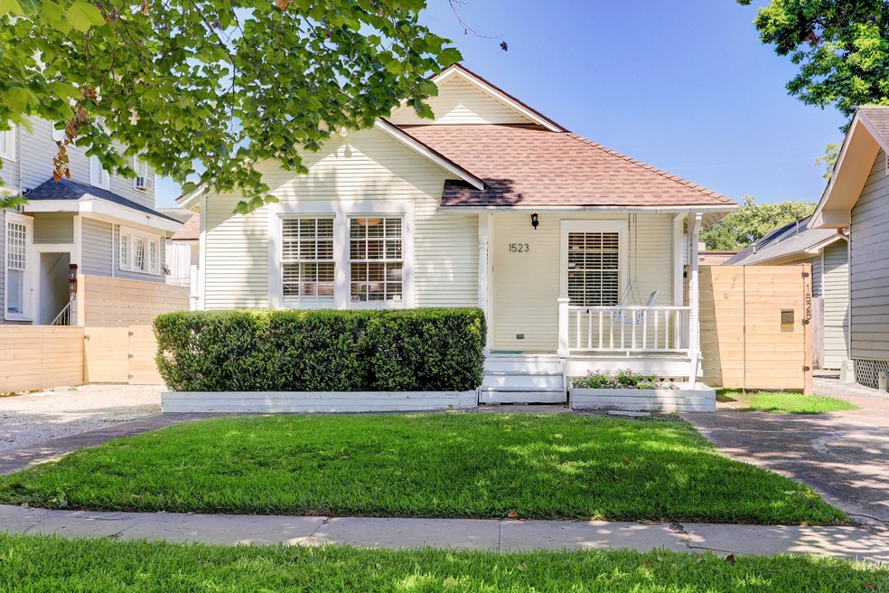 1523 Harvard St, Houston, TX 77008 - photo 1