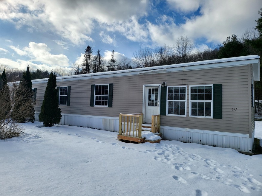 671 N Main St, Northfield, VT 05663 - photo 1