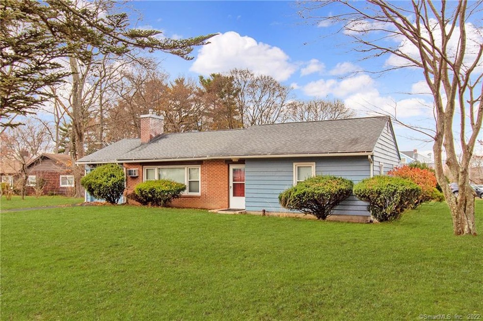 135 Moran St, Waterbury, CT 06704 - photo 1