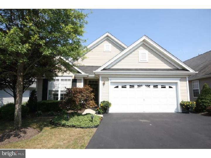 18 Honey Flower Dr, Trenton, NJ 08620 - photo 1