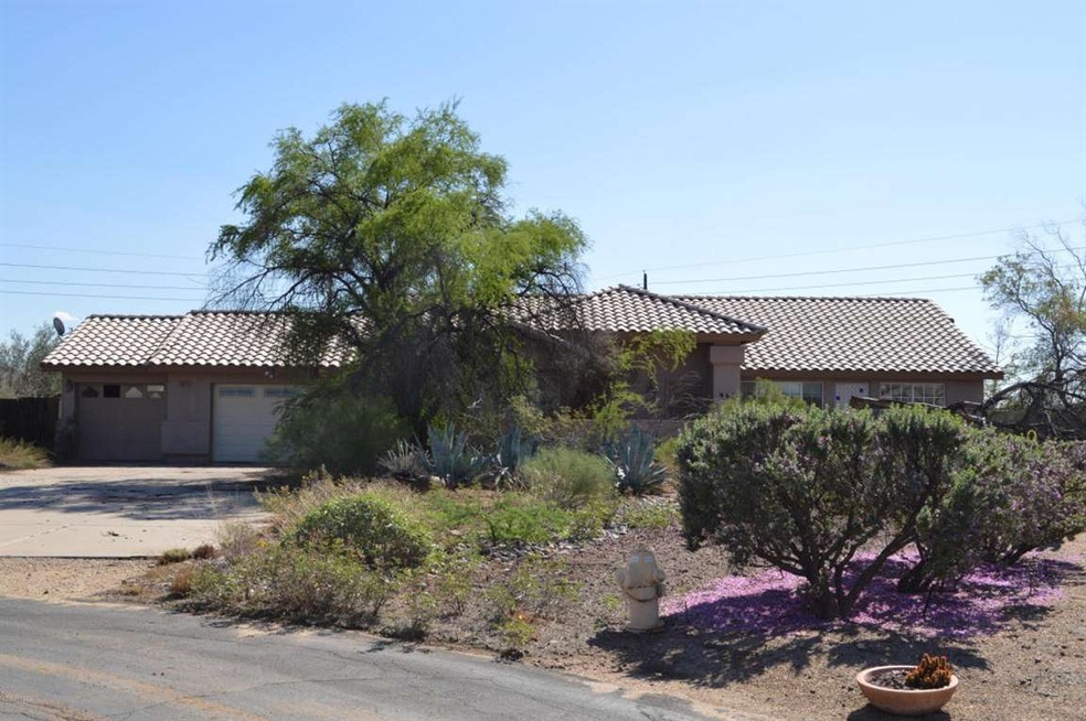 551 E Desert Ranch Rd