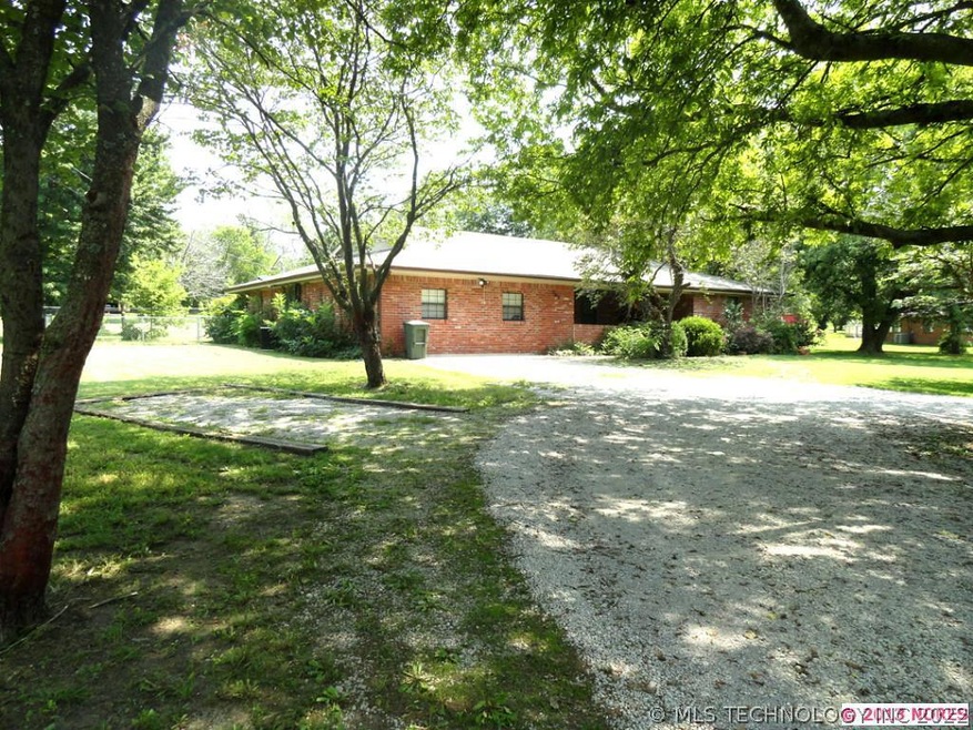 3620 Silver Lake Place, Bartlesville, OK 74006 - photo 1