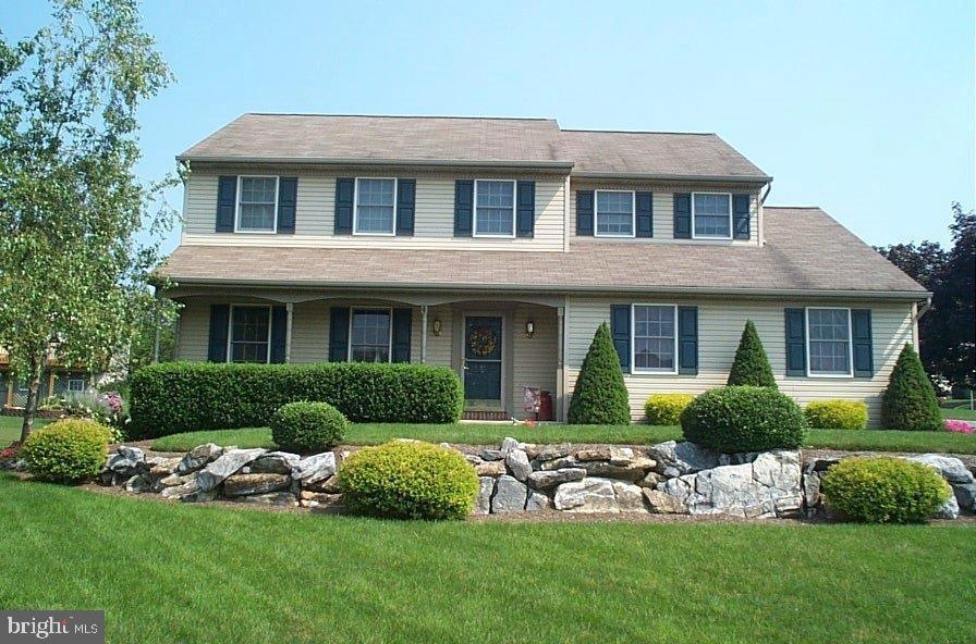 81 Millstone Dr, Ephrata, PA 17522 - photo 1