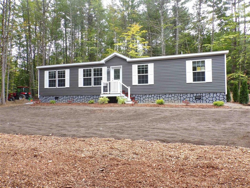 34 Riverwood Cir unit 11, Effingham, NH 03882 - photo 1