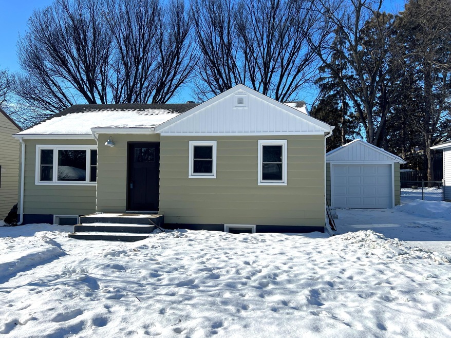 1314 Mohawk Street Bismarck ND 58501