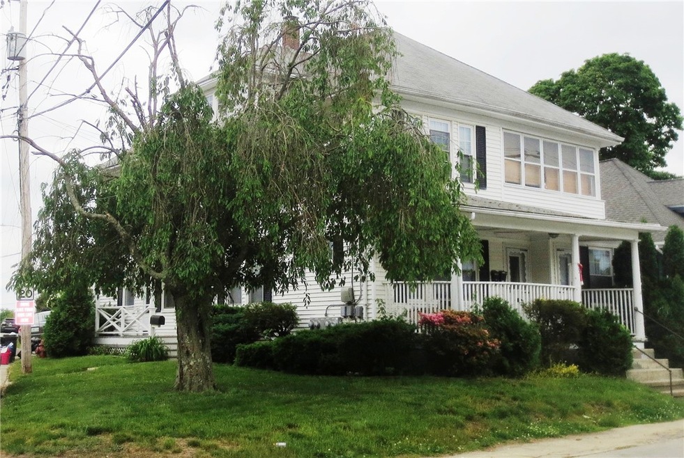 22 Woonsocket Hill Rd, North Smithfield, RI 02896 - photo 1