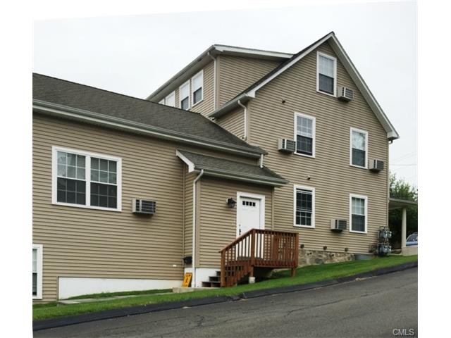 669 Hope St unit 3, Stamford, CT 06907 - photo 1