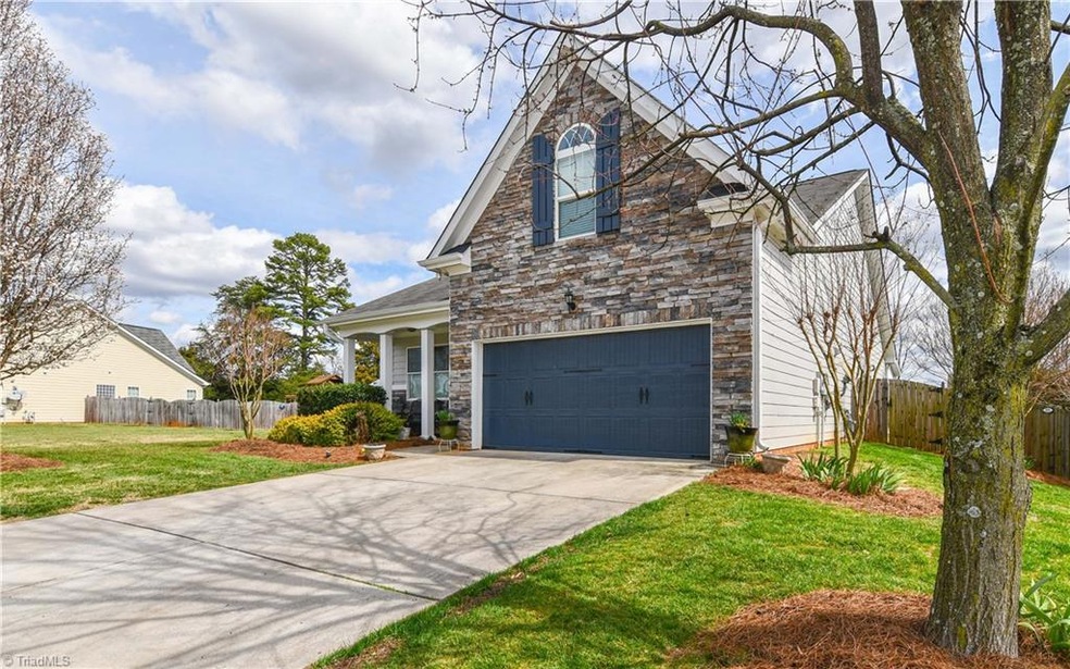 Beautiful home with yard maintenance (front and sides) taken care of by the HOA.