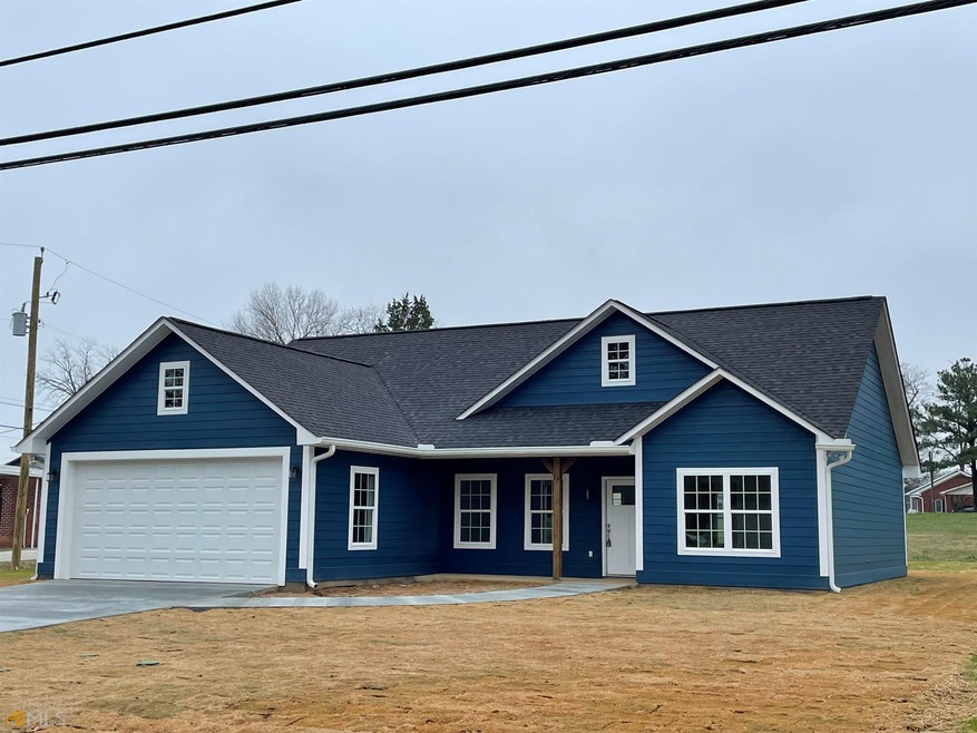 293 Ty Cobb St, Royston, GA 30662 - photo 1