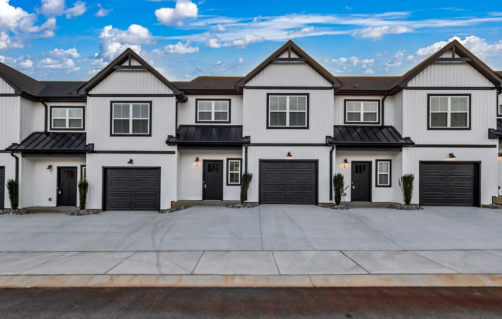 166 Sango Dr unit 54, Clarksville, TN 37043 - photo 1