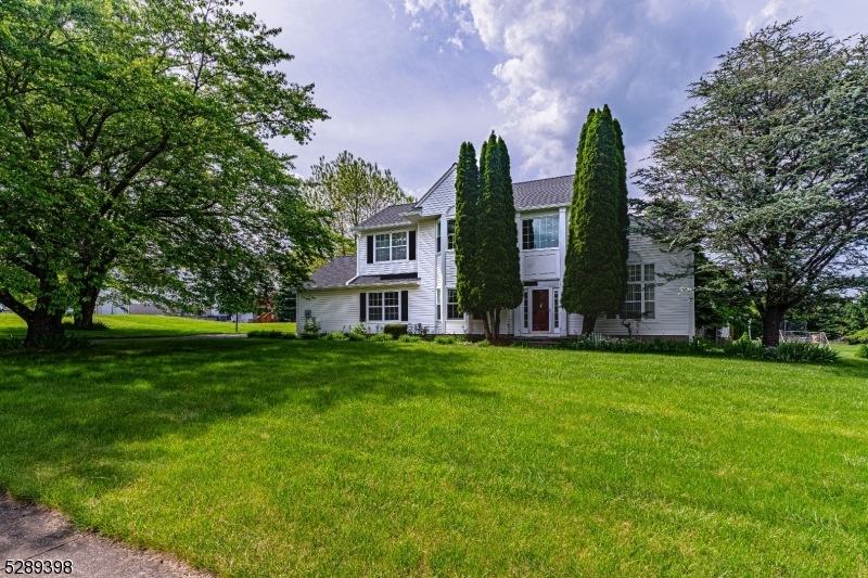 3 Saxton Ln, Hackettstown, NJ 07840 - photo 1