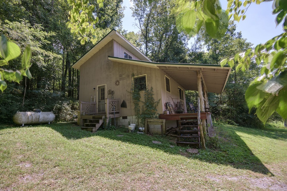 375 Bluestocking Hollow Rd, Shelbyville, TN 37160 - photo 1