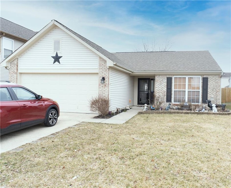 2632 Longleaf Dr, Greenwood, IN 46143 - photo 1