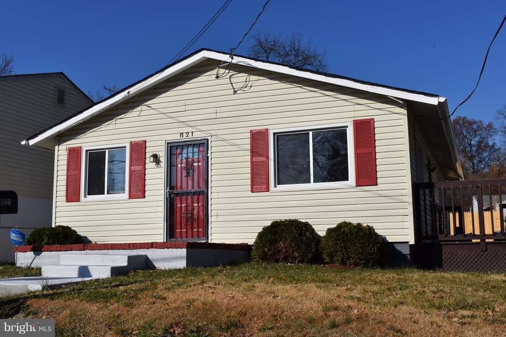 821 Clovis Ave, Capitol Heights, MD 20743 - photo 1