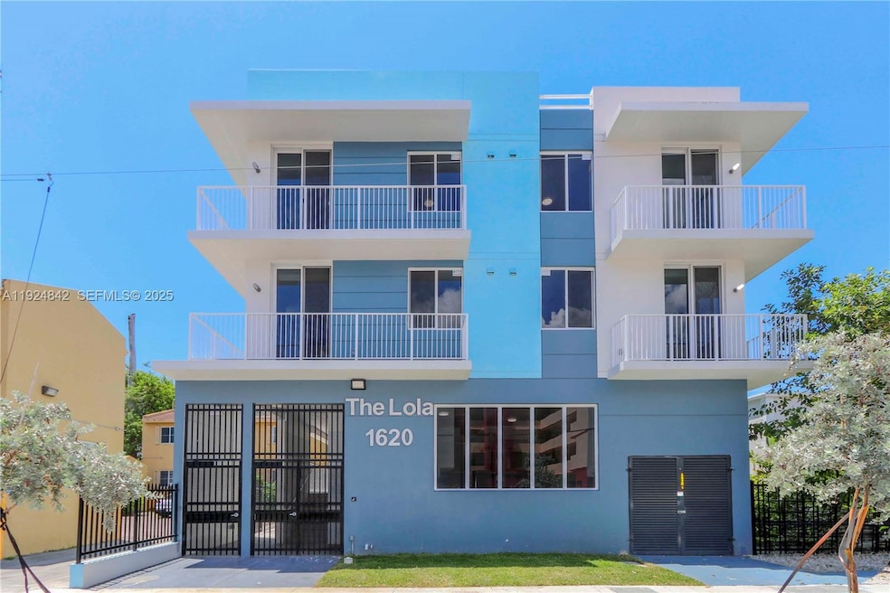 1620 NW 18th St unit 201, Miami, FL 33125 - photo 1