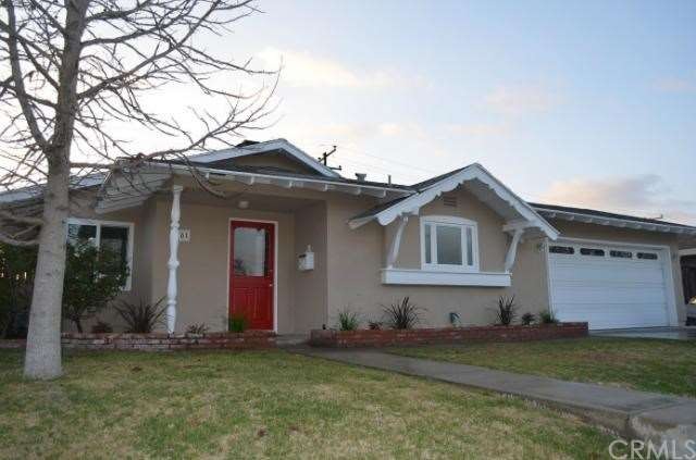 Fantastic curb appeal!