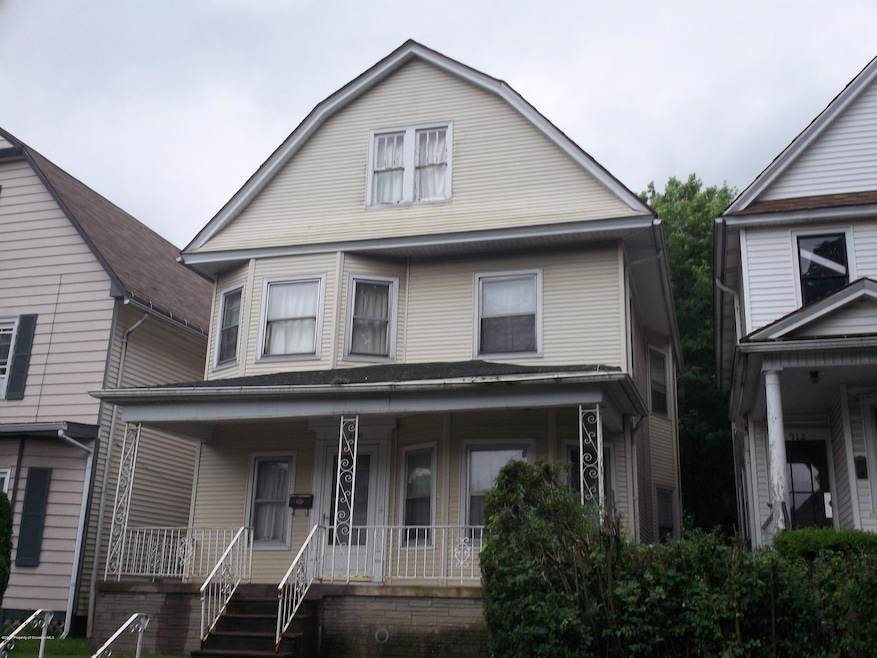 912 1/2 Madison Ave, Scranton, PA 18510 - photo 1