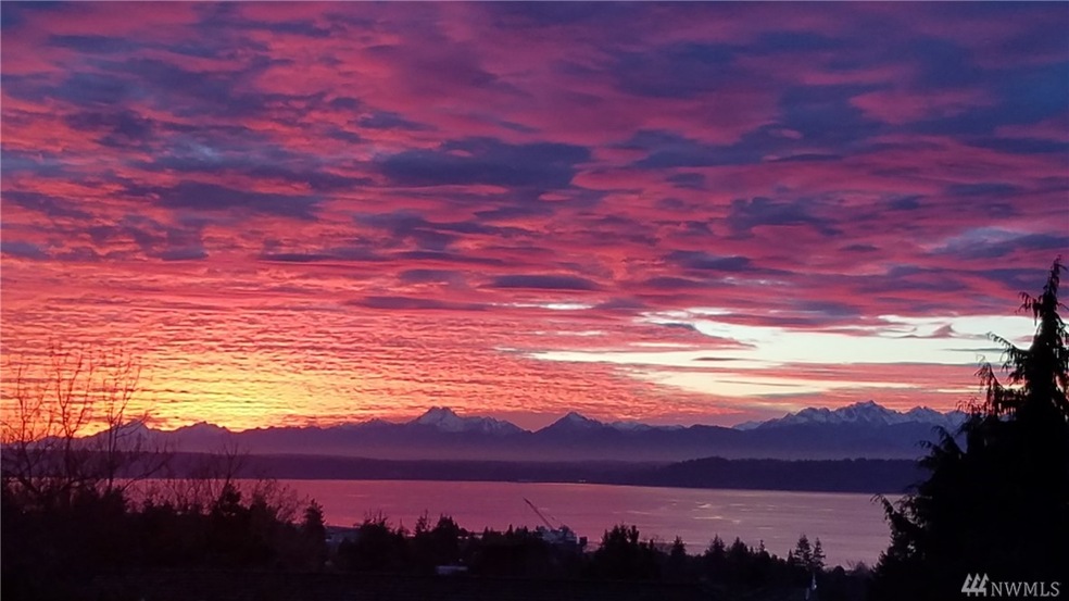 930 Olympic Ave, Edmonds, WA 98020 - photo 1