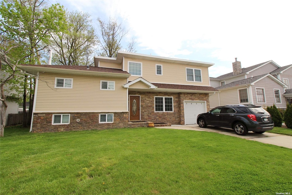 3437 Bayfield Blvd, Oceanside, NY 11572 - photo 1