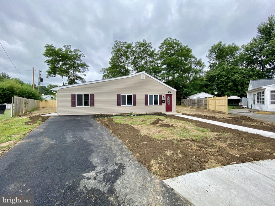 10 Oxford Ct, Wilmington, DE 19805 - photo 1