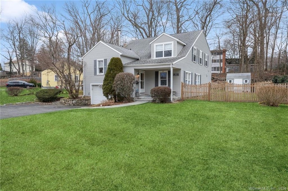 50 Ridge Park Ave, Stamford, CT 06905 - photo 1