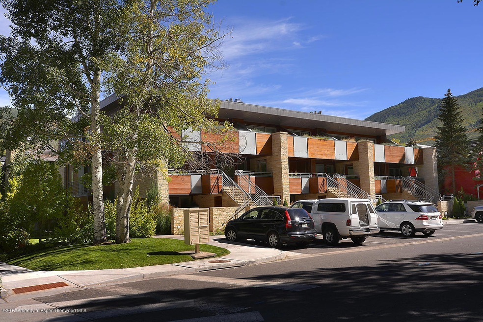 160 E.Cooper_01 exterior