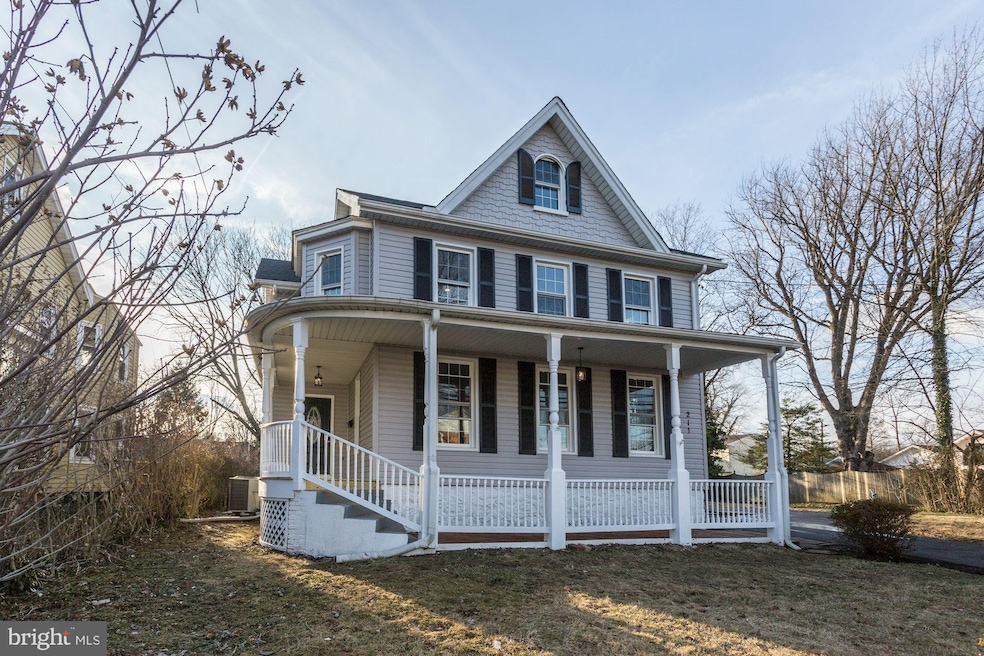 211 Ingleside Ave, Catonsville, MD 21228 - photo 1