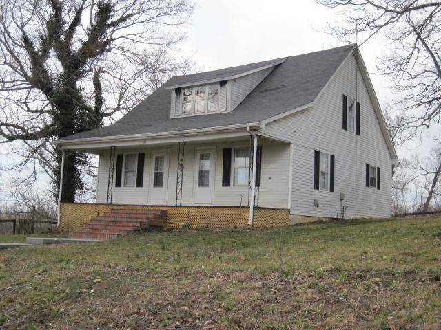 825 Manns Rd, Harrodsburg, KY 40330 - photo 1