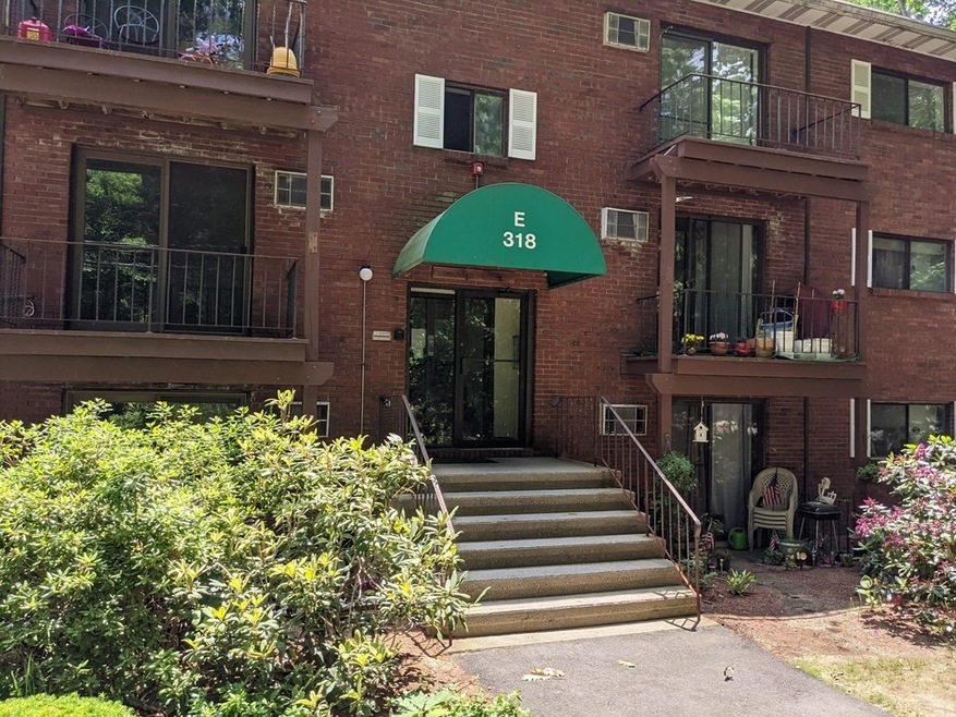 318 Codman Hill Rd unit 23E, Boxborough, MA 01719 - photo 1