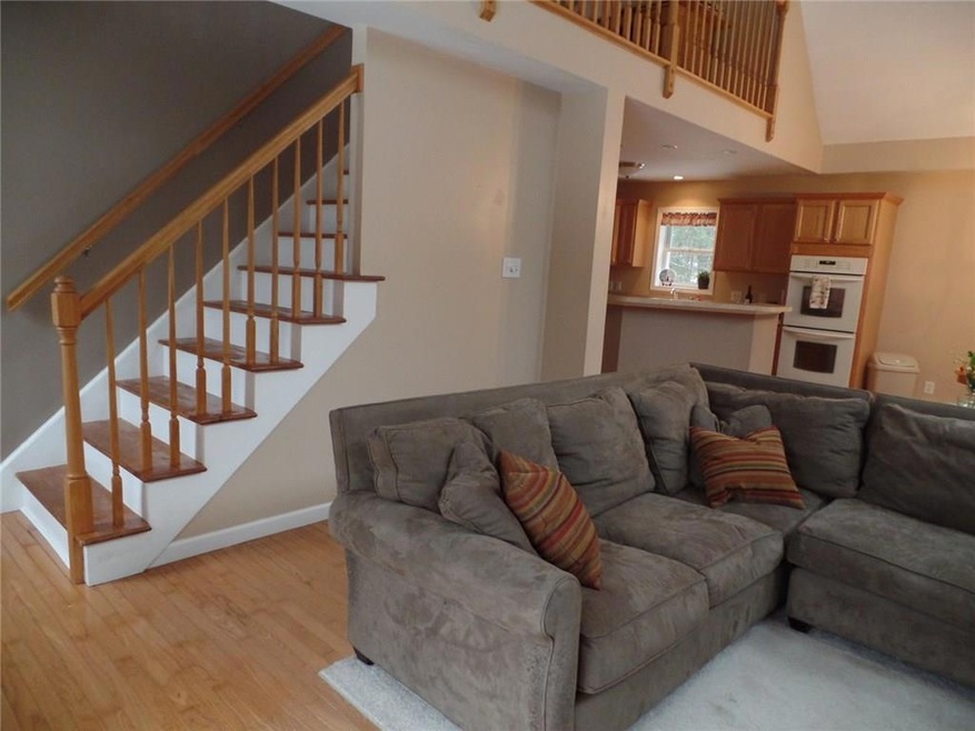 2007 construction. Hardwood floors...