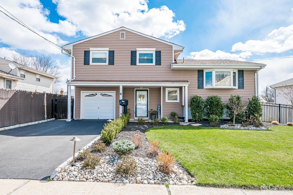 6 Bayberry Ct, Port Reading, NJ 07064 - photo 1