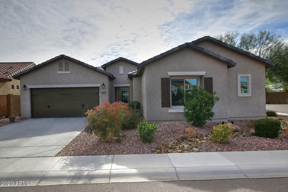 5589 W Admiral Way Florence AZ-large-001