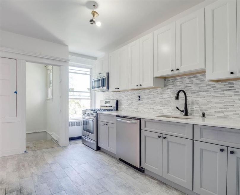 305 Union St unit 2, Jersey City, NJ 07304 - photo 1