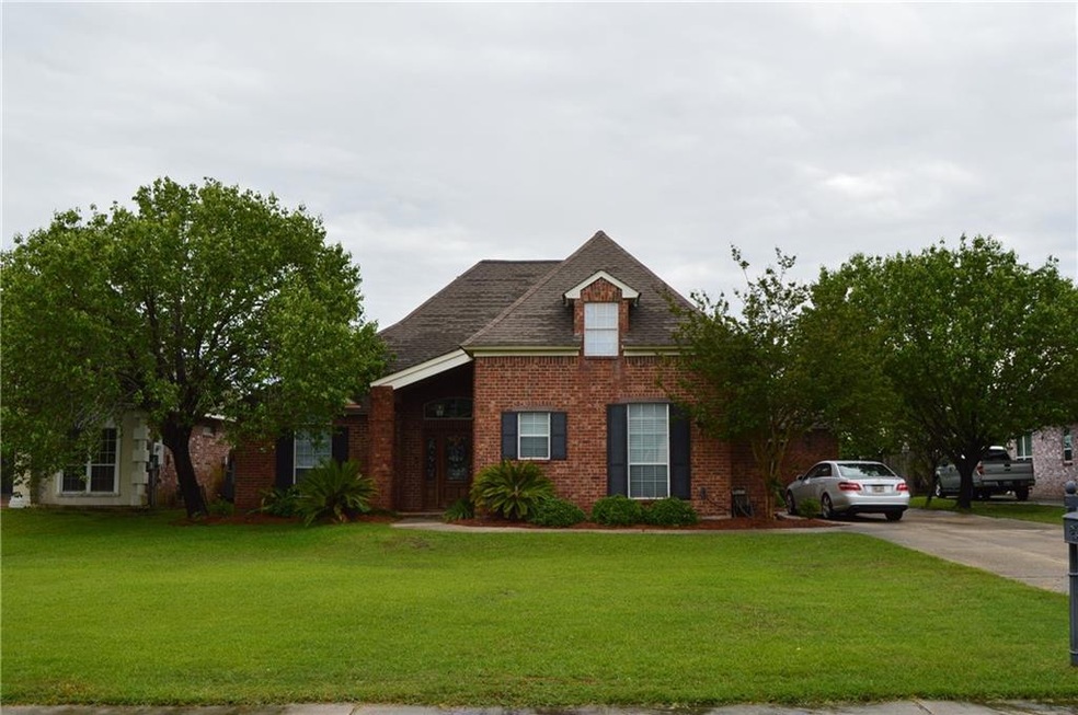 1028 Clipper Dr, Slidell, LA 70458 - photo 1