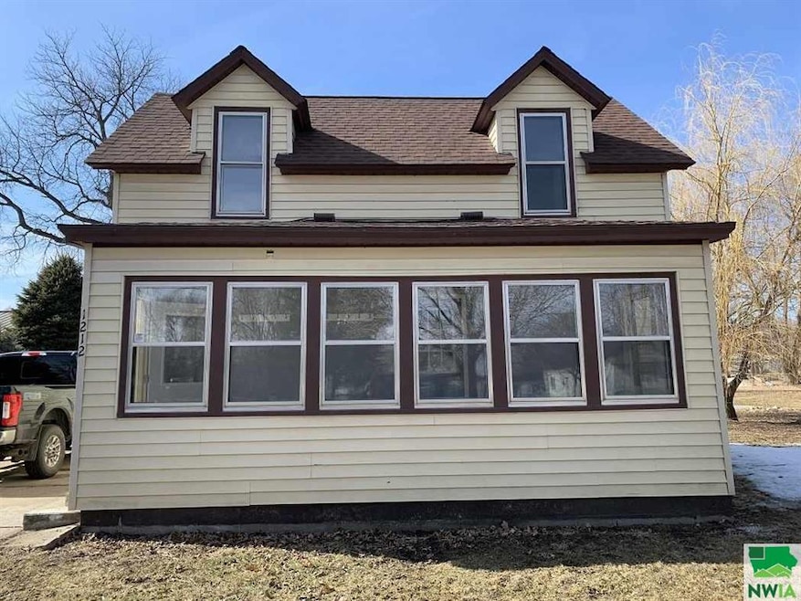 1212 2nd St, Onawa, IA 51040 - photo 1