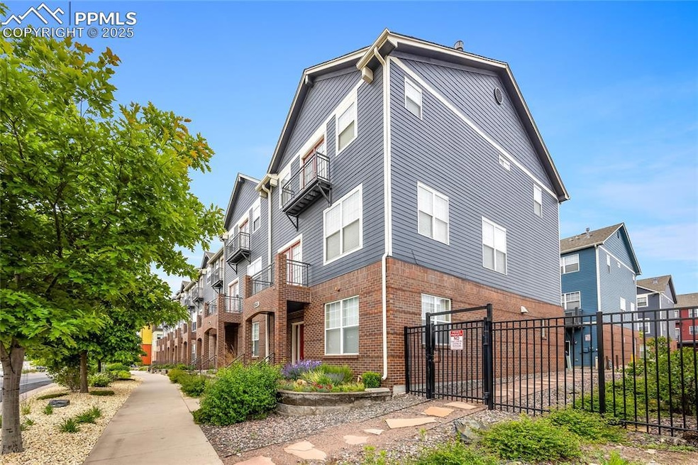 828 S Wahsatch Ave, Colorado Springs, CO 80903 - photo 1