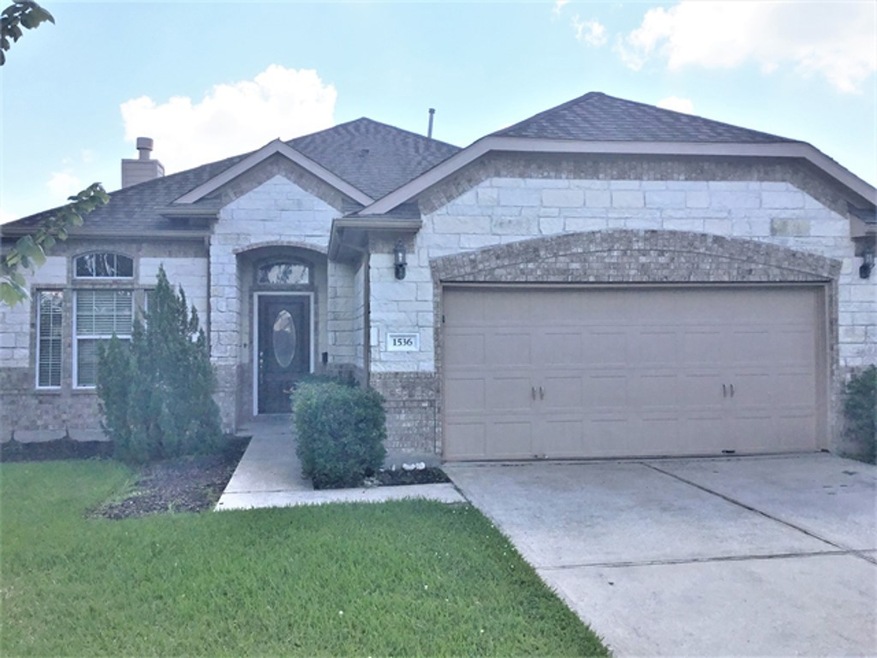 1536 Allison St, Alvin, TX 77511 - photo 1