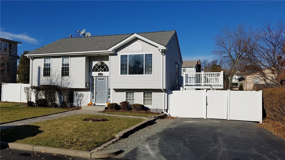 56 Beacon St, Cranston, RI 02910 - photo 1